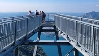 Cosa fare a Pasqua in Lombardia: dal Belvedere sospeso nel vuoto all'Isola Bella 5 idee di viaggio e scoperte