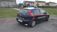 La ragazza ferita con le forbici sottoposta a un intervento di 8 ore: "Aggredita per invidia"