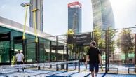 La sfida dei grattacieli: la voglia di padel non ha confini