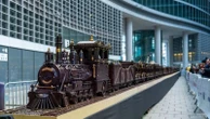 Il treno di cioccolato più lungo del mondo nel Guinness dei primati: più di 55 metri per 28 quintali