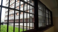 Facevano entrare cellulari per i detenuti nel carcere di Opera: due arresti a Milano