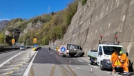Frana all’alba in Val Brembana: traffico in tilt per la caduta di massi sulla SS470