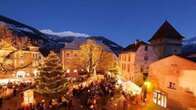 Il Natale a pedali di Bormio e Livigno contro il caro bollette: bici collegate agli alberi per illuminarli