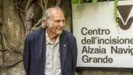 Morto Gigi Pedroli, l’artista dei Navigli che raccontava la vecchia Milano dal suo cortile incantato