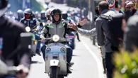 Vespa, ancora “Vacanze romane” per celebrare 80 anni da prima della classe