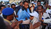 Artan torna in Somalia: “Sarò ai Mondiali 2030”. Gli Usa: “Legami con organizzazione terroristiche”
