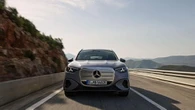 Nuova GLC elettrica, il best seller Mercedes cambia volto e fa il pieno di tecnologia