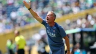 Luis Enrique: “La palla rimbalza come un coniglio, i campi del Mondiale per club non all’altezza”