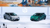 Leapmotor accelera sull’Europa: al via gli ordini per la B05, a Pechino in mostra la versione Ultra