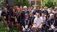 Paralimpiadi, Sergio Mattarella in visita al villaggio degli atleti azzurri: la foto di gruppo