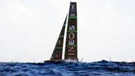 America’s Cup, Ineos Britannia si sblocca e batte per la prima volta New Zealand