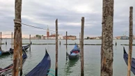 Bezos a Venezia, ancora polemiche. Santanché: “È promozione”. I contrari: “Sarà una protesta enorme”