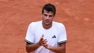 Jodar al Roland Garros come Darderi al Foro: ignora la bambina che lo aspettava per dargli la mano