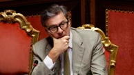 Manovra, 20 miliardi in più per la difesa in tre anni. Deficit-Pil al 3% nel 2025