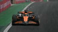 Piastri in pole nella Sprint del Gp Brasile. Prima fila tutta McLaren, terza la Ferrari di Leclerc | Verstappen cambia il motore, penalizzato di cinque posizioni | Classifica