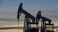 Petrolio, le incertezze sulla crescita frenano la domanda: gli esperti vedono il prezzo a 50 dollari