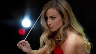 Beatrice Venezi torna sui social dopo il caso Fenice: “Grazie per il sostegno e la fiducia”