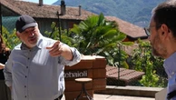Lo chef Umberto Bombana e la scelta di cuore: “Un sorso di Nebbiolo mi riporta in Italia”