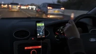 Camion e camper, il buco nero di Google Maps: i trucchi per sopravvivere alle chiusure in autostrada. E ai ponti bassi