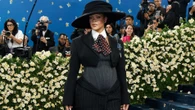 Met Gala in stile black, il red carpet dei colpi di scena. I look promossi e bocciati