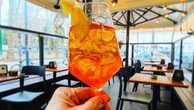E ora a Milano va in scena il “Poveritivo”: ecco 12 locali dove l’aperitivo costa meno di 8 euro