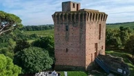 All’ombra della Torre di Oriolo, fra antichi vitigni, agriturismi e paesaggi stato d'animo