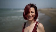 Quando il dolore non si vede: ‘Una vita a metà’, il docufilm che dà voce a chi vive con l’emicrania