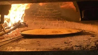 Da nonna a nipoti: a Pietra Ligure la farinata è nelle mani delle donne da cinque generazioni