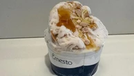 Dal sorbetto di bollito misto al ChatGPT, ecco i 10 gusti di gelato da provare quest’estate