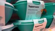 Fallisce Tupperware, l’azienda leader di contenitori per cibo. Dai “party” all’emancipazione femminile, parabola di un marchio che ha fatto storia