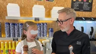 La piccola Vittoria incontra la cantante Annalisa: così nasce “Nali”, il gelato dei sogni