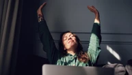 Gli algoritmi ci fanno risparmiare tempo. Ma non è detto ci liberino veramente