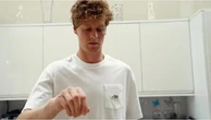 Sinner versione chef a Wimbledon: il suo trucco per il sugo al pomodoro