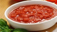Passata di pomodoro, i test di Altroconsumo: residui di fitofarmaci in dieci prodotti su 24