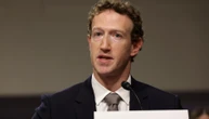 Cambridge Analytica, Zuckerberg patteggia con gli azionisti per evitare il processo