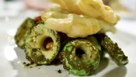 La ricetta perfetta: le zucchine bianche ripiene (e generose)