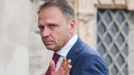 Etichette vino, l'Italia guida la protesta europea. Lollobrigida: "L'Ue dia regole chiare"