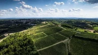 “Quell’impianto fotovoltaico è follia, deturpa il paesaggio del Ruchè in Monferrato: va fermato”
