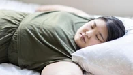Bastano novanta minuti di sonno in meno a notte per ingrassare