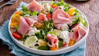 Con verdure o feta: ecco le ricette in cui il salume è protagonista