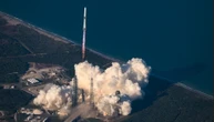 Blue Glenn, lancio e recupero. Ma il satellite è perduto. Il successo a metà di Bezos