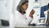 Melanoma, cos'è la terapia cellulare TIL approvata negli Usa