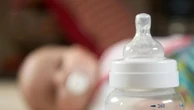 Obesità, infertilità, asma: la plastica è un pericolo per la salute dei bambini
