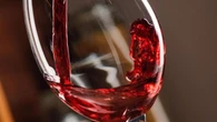 Così la scienza racconta il vino: dieci studiosi sfatano i luoghi comuni