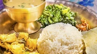 Che cosa si mangia a Kathmandu? Il dal bhat, ma anche la pizza napoletana