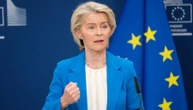 Stretta sui social in Europa, von Der Leyen: “Pronta l’app per verificare l’età”