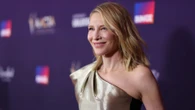 Splendida Cate Blanchett, 55 anni tutti da festeggiare al Festival di Cannes