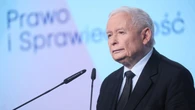 Król jest tylko jeden. Kaczyńskiemu nie zaszkodzi nawet rozłam w PiS