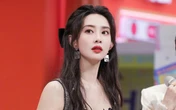 Mỹ nhân ảo tưởng visual nhất Trung Quốc: Tự nhận mình quá đẹp cũng là cái tội, netizen cười vỡ bụng “nói EQ thấp lại tự ái”