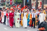 Khoảnh khắc tự hào: Đoàn diễu binh diễu hành A80 tiến bước theo từng tiếng hò reo của hàng vạn trái tim yêu nước